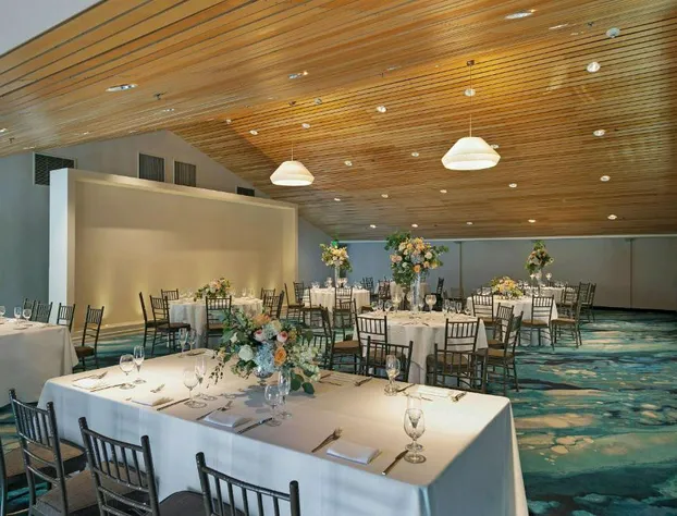 Belamar Hotel Manhattan Beach, Tapestry Collection by Hilton hotel detail image 3