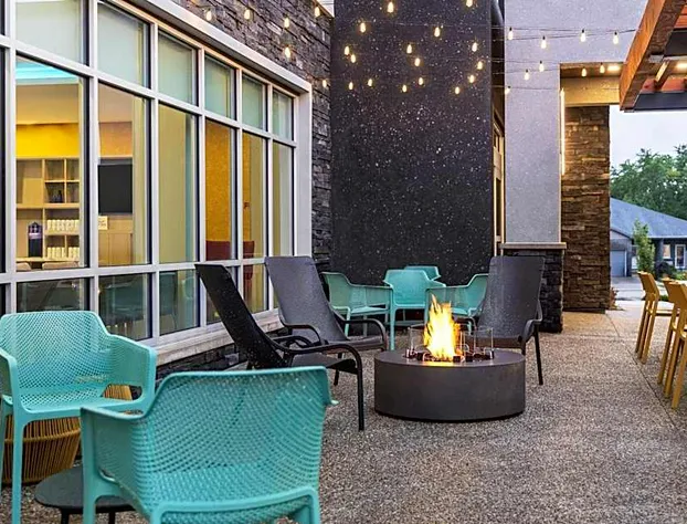 Home2 Suites By Hilton Woodstock On hotel detail image 3