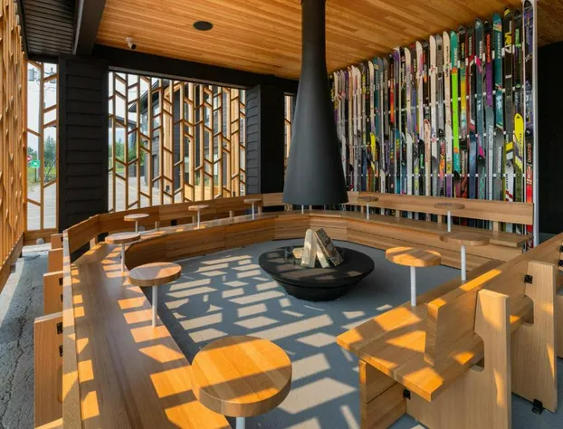 Gravity Haus Revelstoke hotel detail image 4