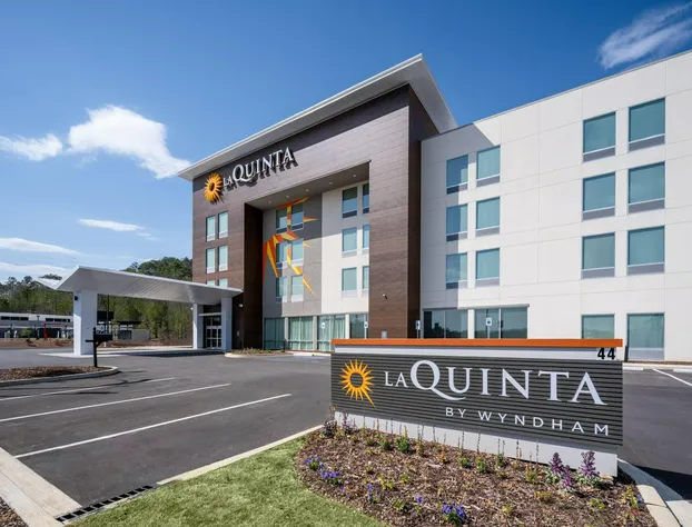 La Quinta by Wyndham Chelsea Birmingham hotel detail image 1