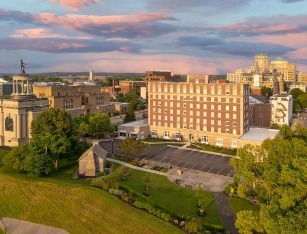 The Well House Hamilton, Tapestry Collection By Hilton hotel detail image 1