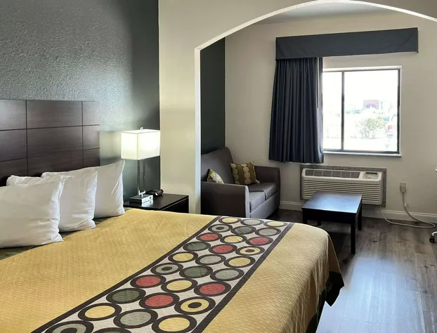 Econo Lodge Beaumont I-10 South hotel detail image 4