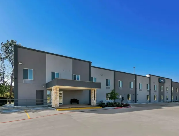 Clarion Pointe Fort Worth East - Arlington hotel detail image 1