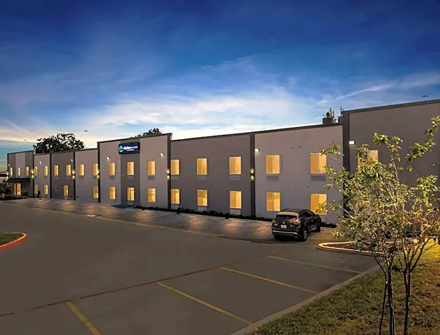 Clarion Pointe hotel detail image 1