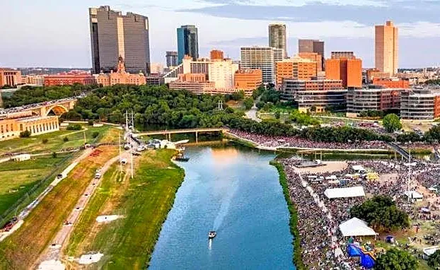 Clarion Pointe hotel detail image 3