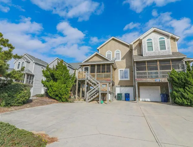 5587 - The Sea's Embrace by Resort Realty hotel detail image 1