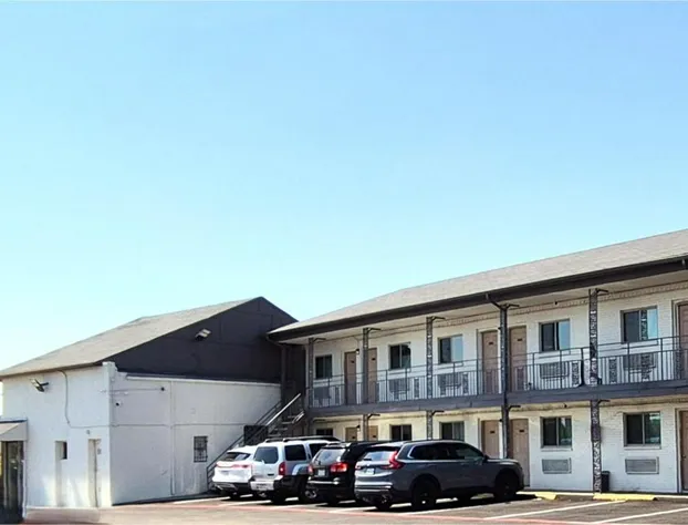 Exclusivo Inn by OYO Grand Prairie, TX hotel detail image 3