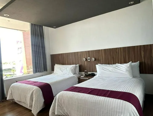 Zújmú Business Boutique Hotel hotel detail image 2