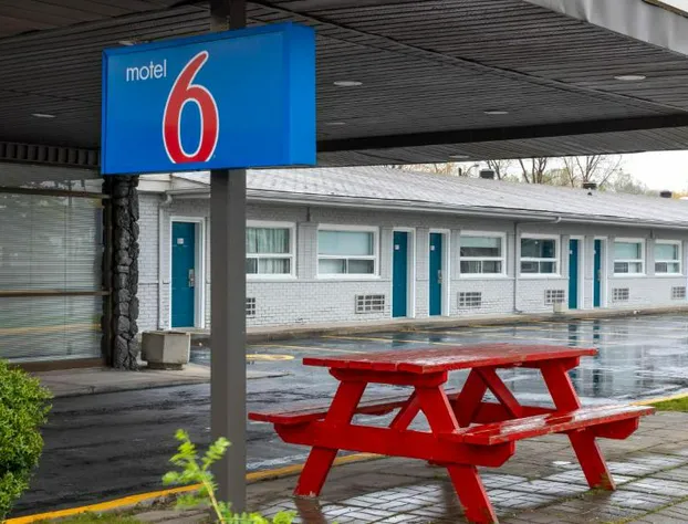 Motel 6 – Cornwall, ON hotel detail image 1