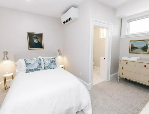 The Bell Inn hotel detail image 2