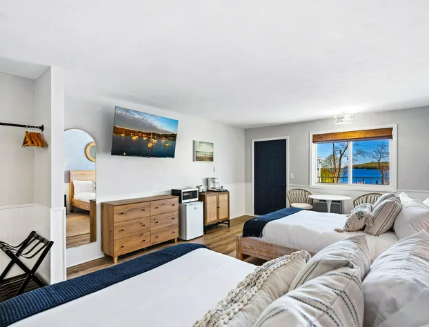 Fresh Coast Motel hotel detail image 3