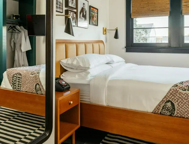 Dew Drop Inn hotel detail image 4