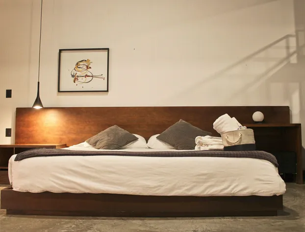 JR lofts hotel detail image 2