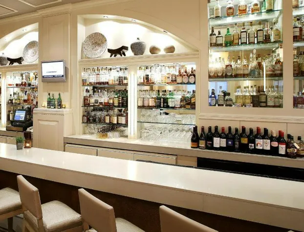 XV Beacon hotel detail image 3