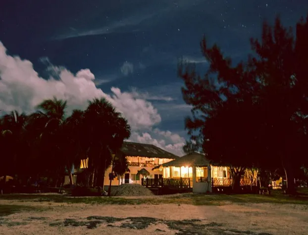 ikarus kiteboarding hotel detail image 2