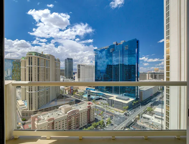 Studio 25 HIGH FLR MGM Signature Balcony hotel detail image 1
