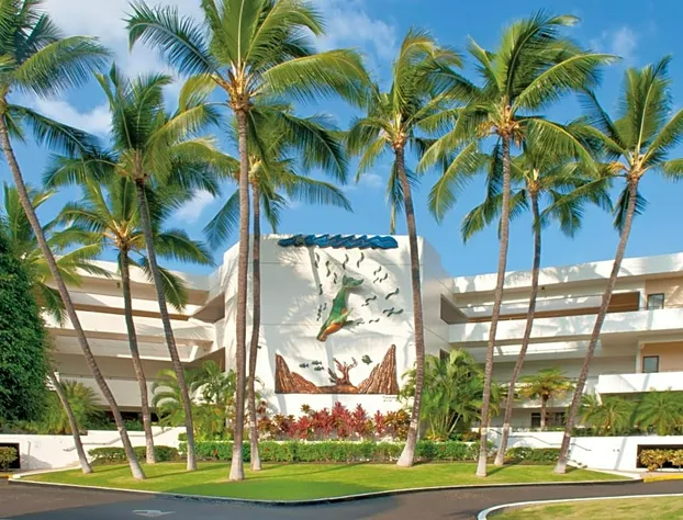 Wyndham Royal Sea Cliff Resort hotel detail image 2