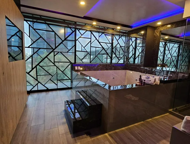 Hotel city lights hotel detail image 1