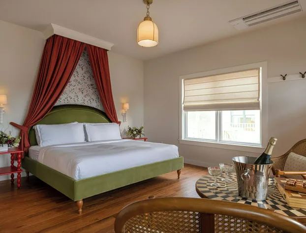 Kenoza Hall hotel detail image 4