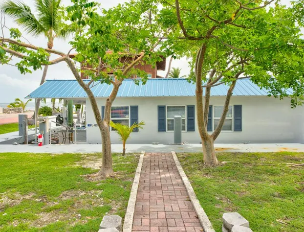 Aqua Lodges at 47th Street Gulfside hotel detail image 1