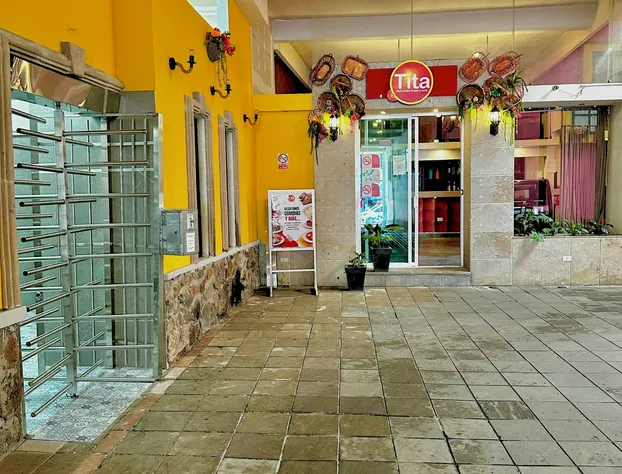 Hotel Mesón Velasco hotel detail image 2