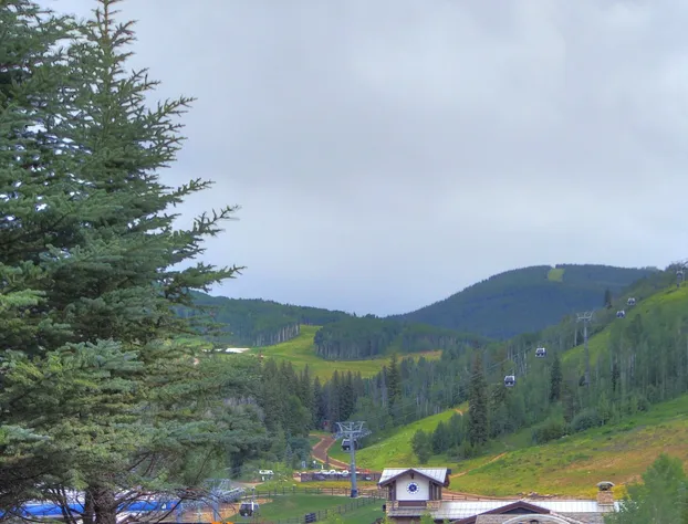 Rustic Mountain View 2Bedroom Condo- Lodge at Vail by RedAwning hotel detail image 1