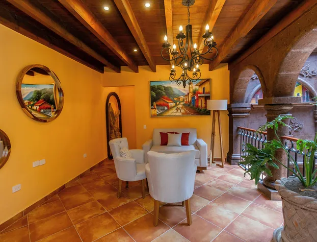 Hotel Boutique Five Queens hotel detail image 2