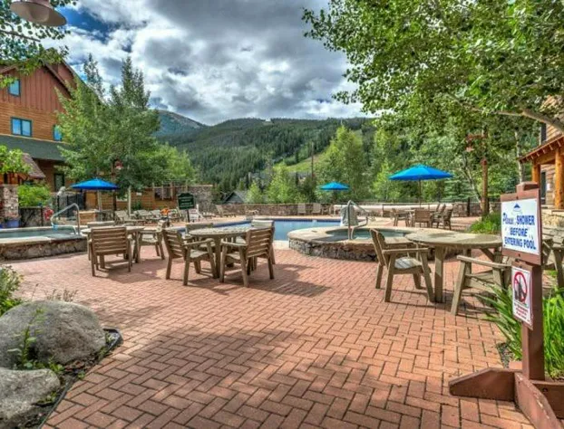 Cozy and Quaint 1 Bedroom Condo in the Heart of River Run Village hotel detail image 1