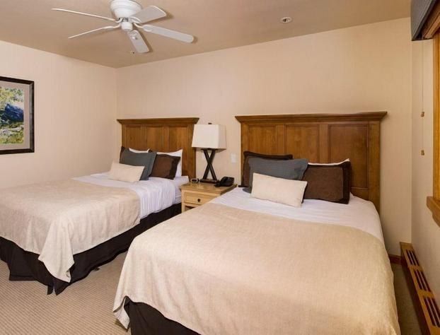 3 Bedroom Mountain Residence in the Heart of Aspen With Amenities Including Heated Pool, Hot Tubs, Game Room and Spa hotel detail image 3