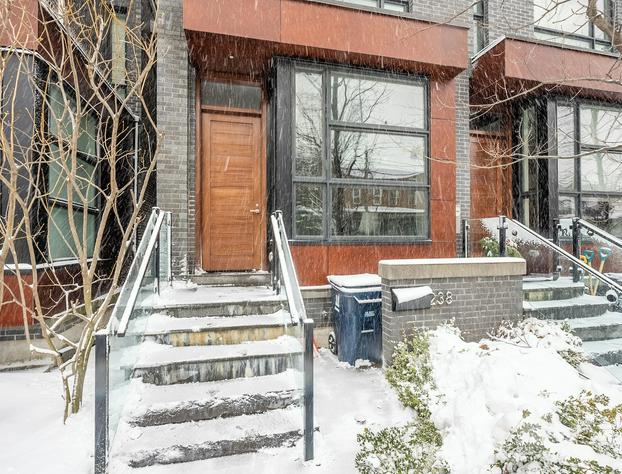 Cozy 5 Bedroom House in Downtown Toronto hotel detail image 3