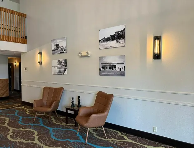 Crossroads Hotel hotel detail image 2