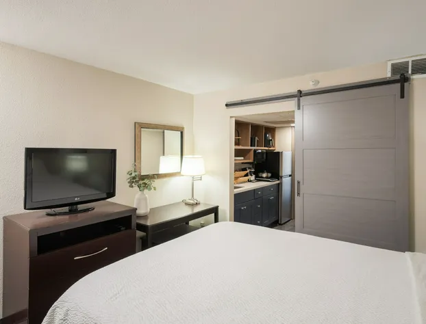 South Country Suites hotel detail image 3