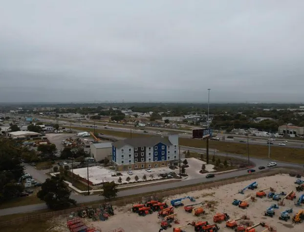 Texas Bungalows Hotel & Hotel Que at i35 Austin Pflugerville hotel detail image 2