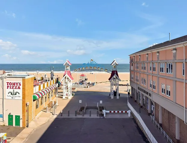 OCHG OF Villas hotel detail image 1