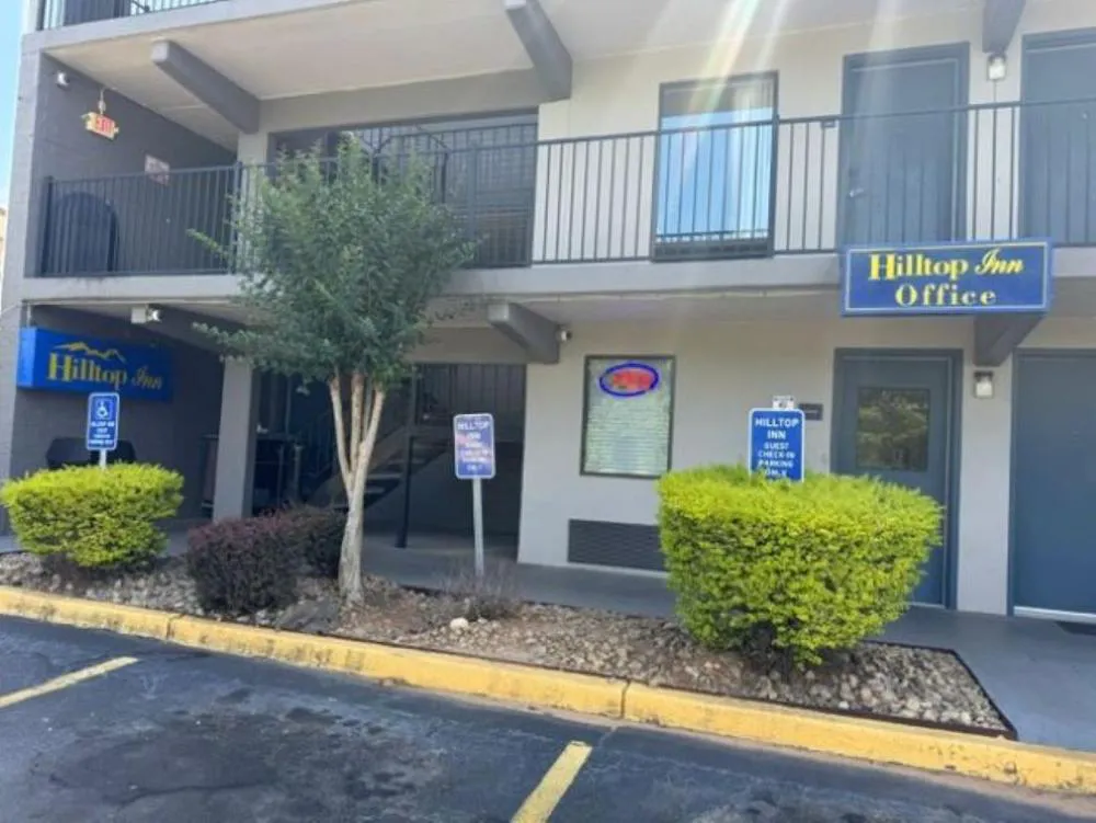 Hilltop Inn hotel hero