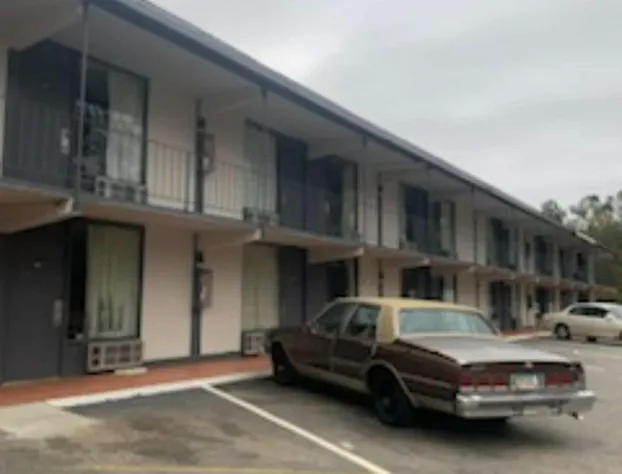 8 Inn hotel detail image 1