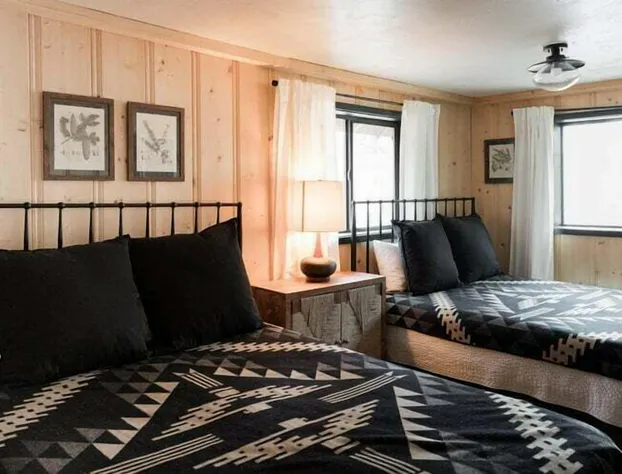 OAK Knoll Unit 11 #2409 hotel detail image 3