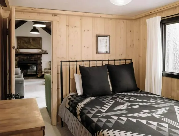 OAK Knoll Unit 11 #2409 hotel detail image 4