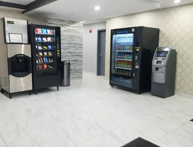 Hotel Fuego Bronx BRAND NEW YANKEE STADIUM hotel detail image 3