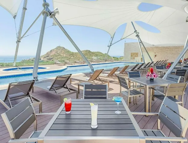 Hampton Inn & Suites by Hilton Los Cabos hotel detail image 2