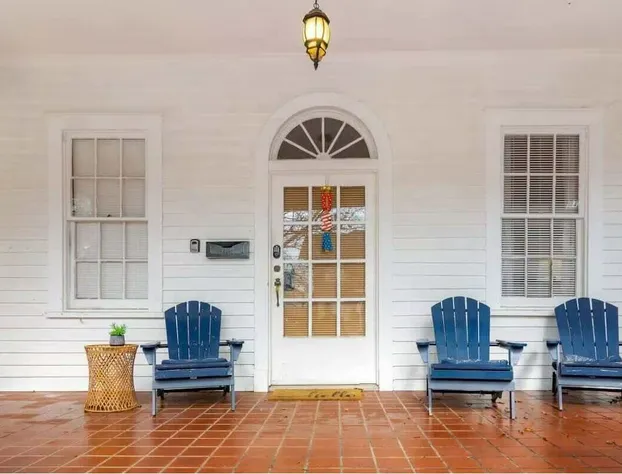 Near Museum Midtown Main House hotel detail image 2