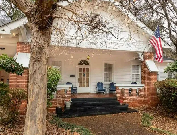 Near Museum Midtown Main House hotel detail image 3