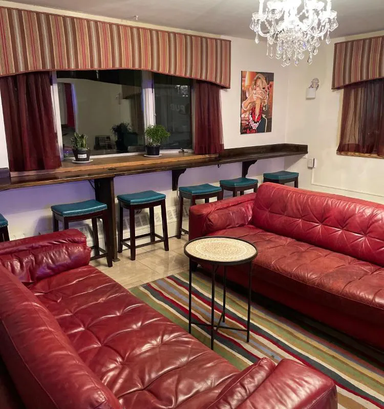 Broadway & Main Hotel hotel hero