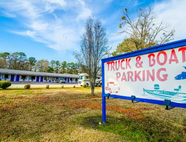 Sportsman's Inn Plymouth 252-793-3095 hotel detail image 2