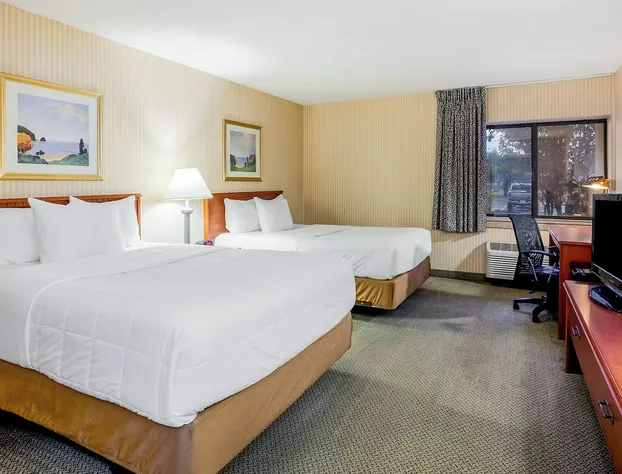 Norwood Inn and Suites Detroit hotel detail image 2