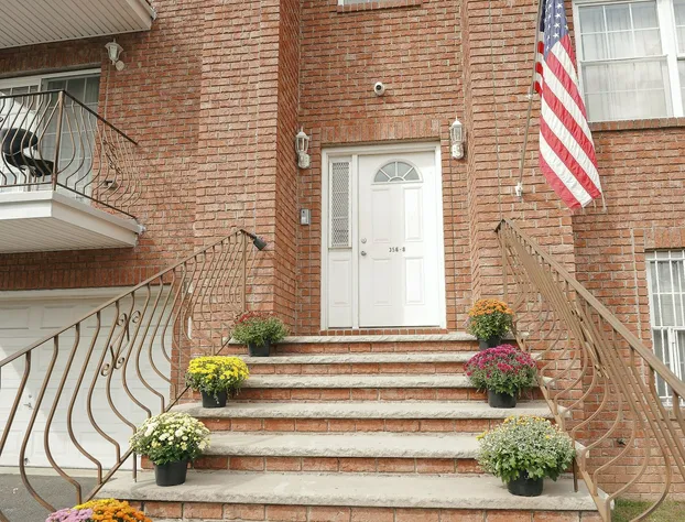 Newark Liberty Gem Brick House Apt 3 hotel detail image 1