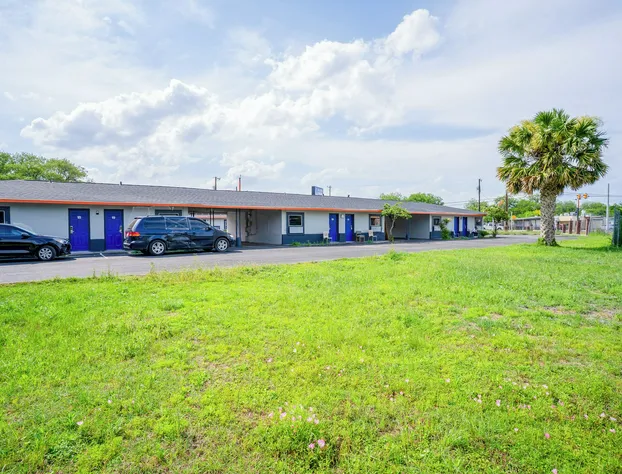 Alamo Oasis Inn And Suites By Oyo San Antonio hotel detail image 1