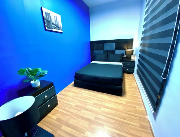 RHM - World Trade Center hotel detail image 4