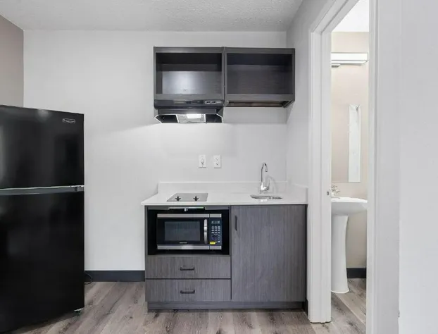 Southern Suites Pensacola Davis hotel detail image 3