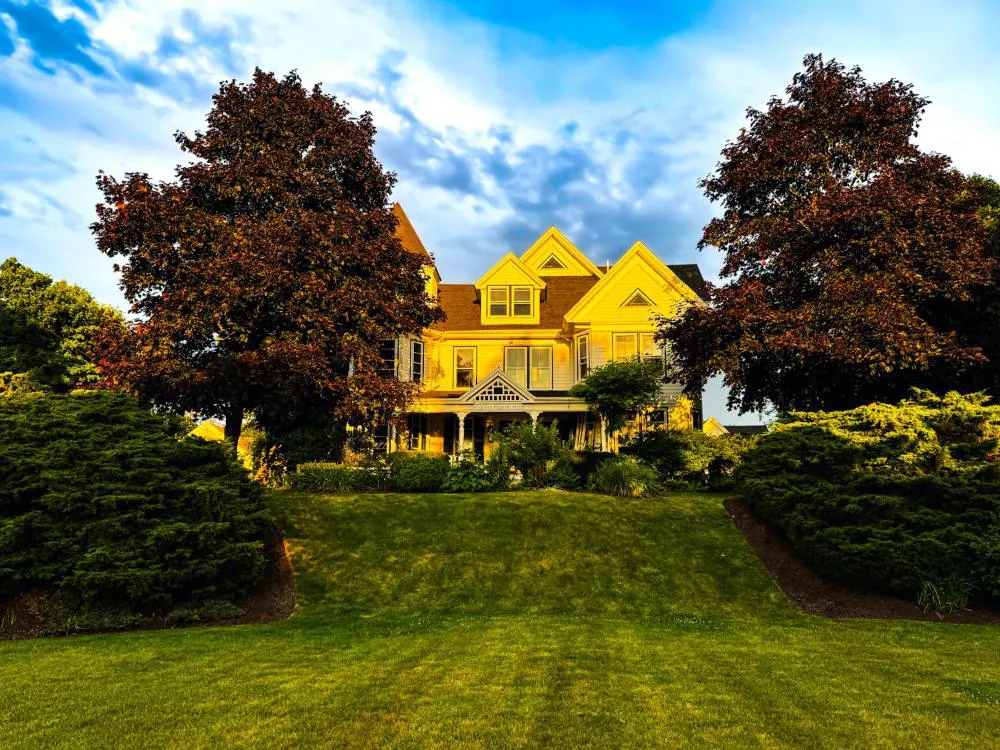 The Rockport House hotel hero